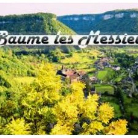 Bed and Breakfast Les Bergeronnettes Trenal Экстерьер фото